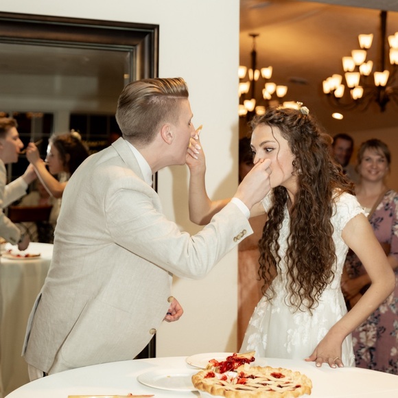 Bebonia Clip-in Extensions: Curly, Light Brown, 22”, 220G - Picture 5 of 5